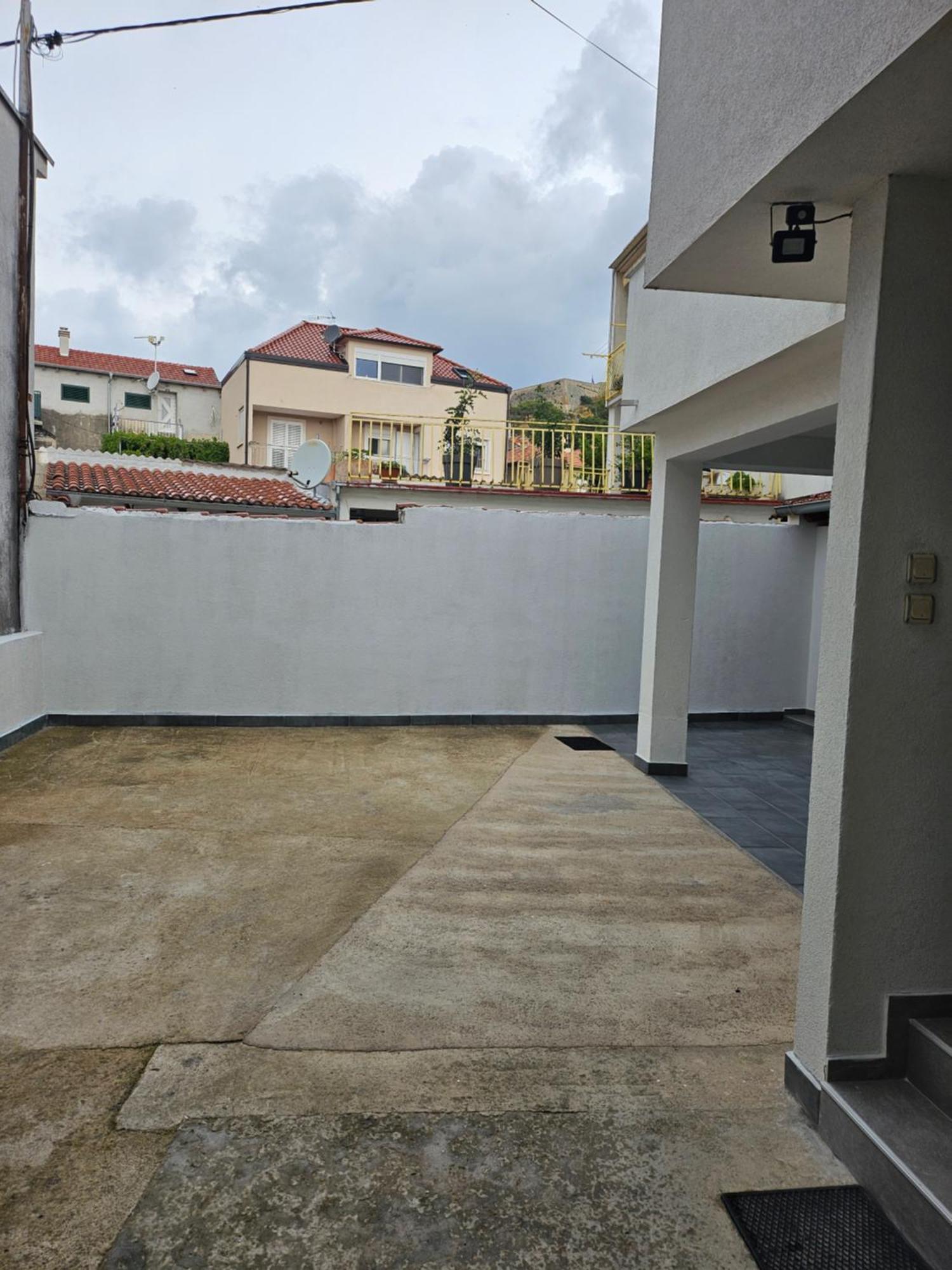 Apartman Baraka ชิเบนิก ภายนอก รูปภาพ