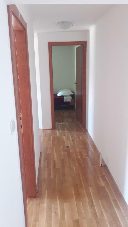 Apartman Baraka ชิเบนิก ภายนอก รูปภาพ